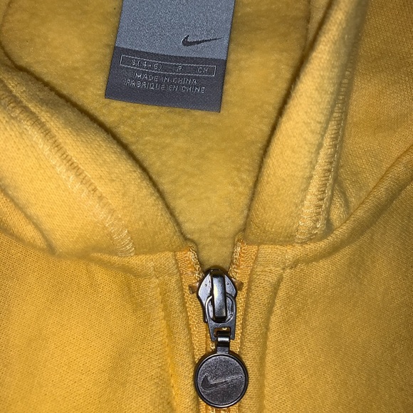 vintage, gold, cropped nike jacket - Picture 2 of 6